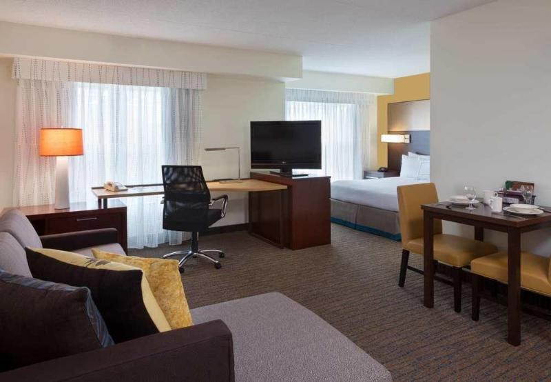 Courtyard By Marriott Toronto Mississauga/Meadowvale Hotel Exterior photo